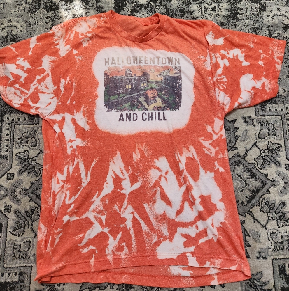 Halloweentown Shirt XL